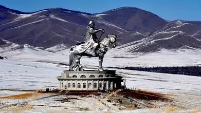 tov tsonjin boldog 25 cropped1